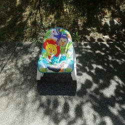 Baby rocking chair 