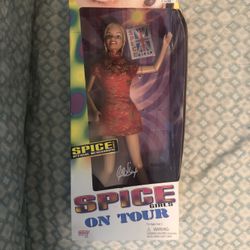 Spice Girls On Tour Doll    Geri Doll 1998. New