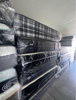 Black Friday Mattress Price Drop – High-End Comfort at Incredible Steals!