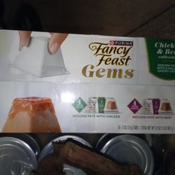 CAT FOOD NEW Fancy Feasts, Authority & Pedigree Cat Food