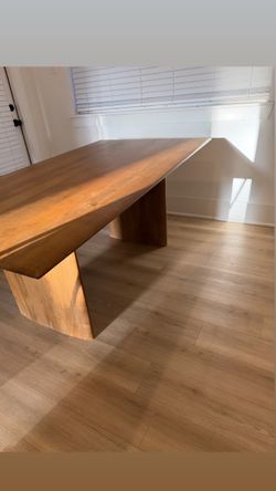 West elm wood dinning table