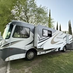 2007 Coachmen Cross Country Diesel Pusher