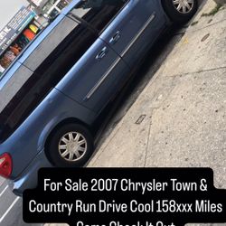 2007 Chrysler Town & Country