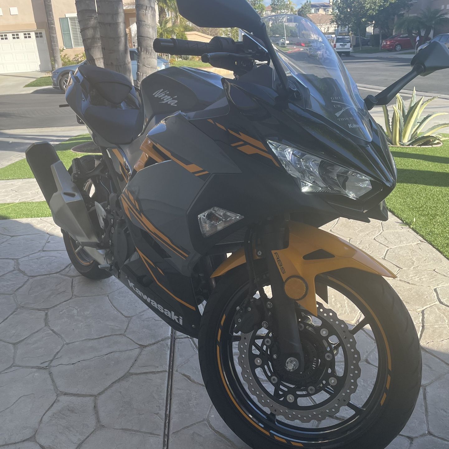 Kawasaki ninja on sale 400 orange