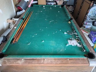 Pool table