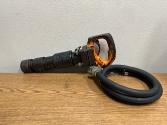 American Pneumatic Tool APT-453 Chipping Hammer