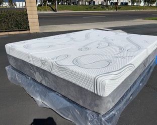 Full Organic Hybrid Cool Gel Memory Foam Mattress!