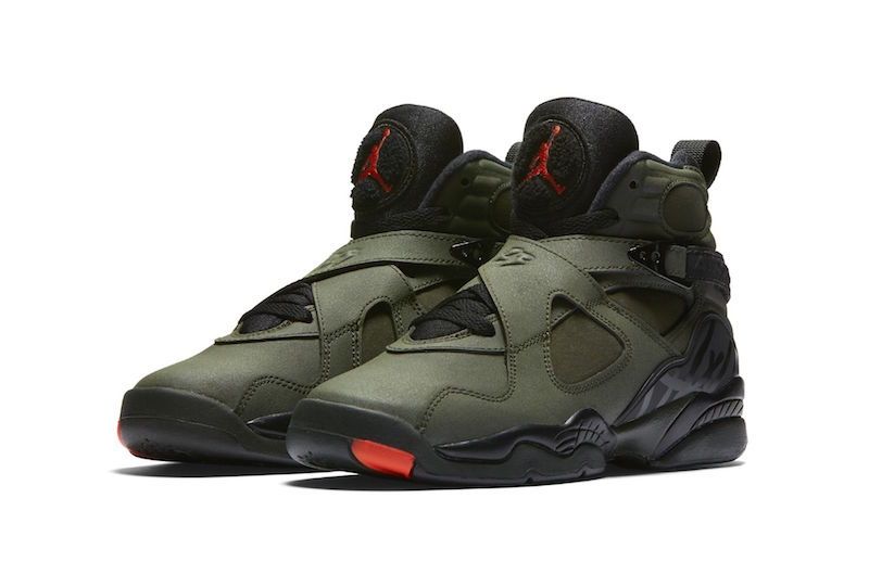 Air Jordan 8 Retro Take Flight green orange and black size kids 6.5 (BEST OFFER)