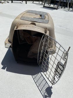 Pet Carrier With Scoopers