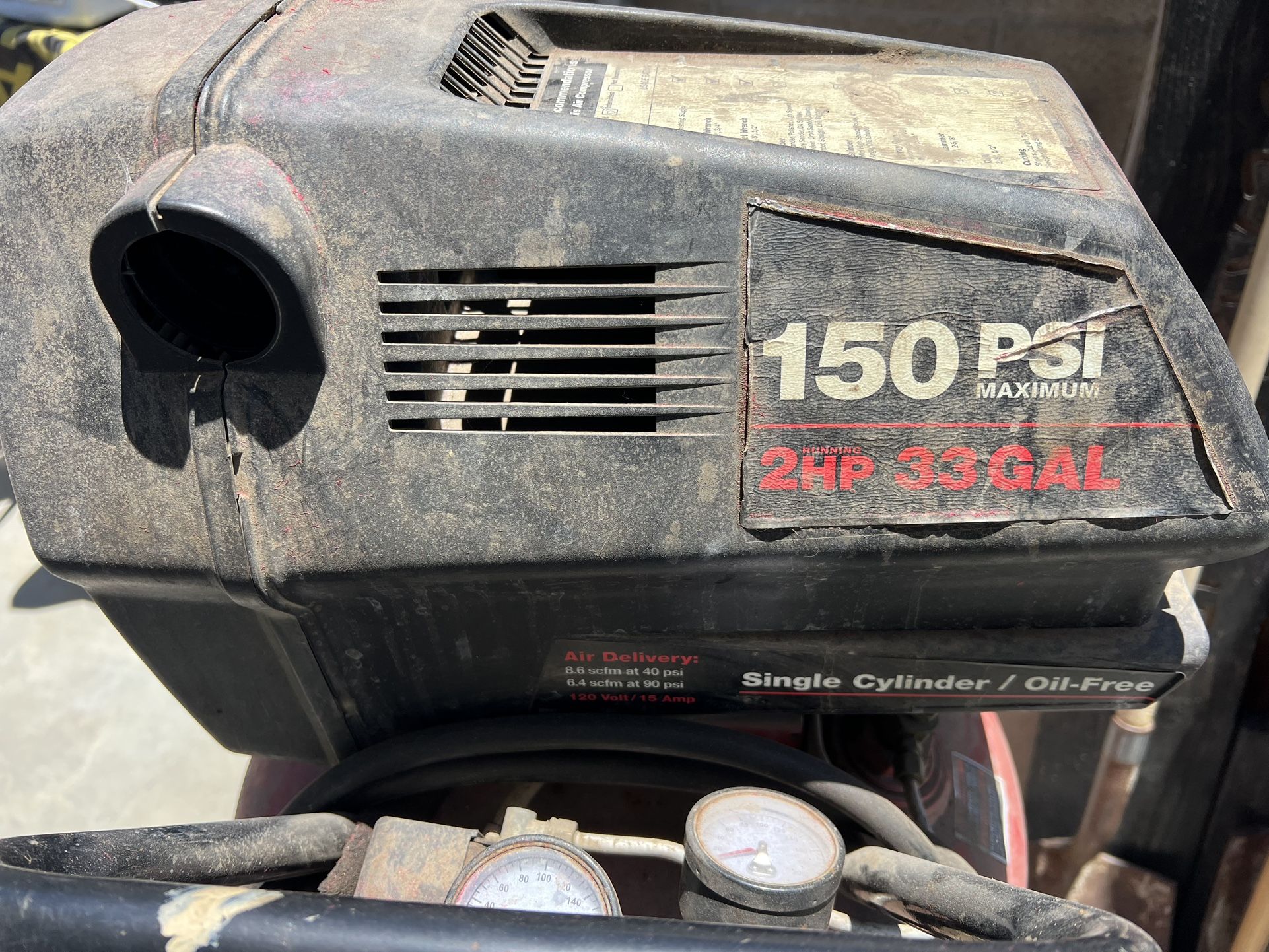 CRAFTSMAN 33-Gallon 150 PSI Compressor 2 HP