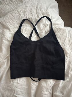 black sports bra