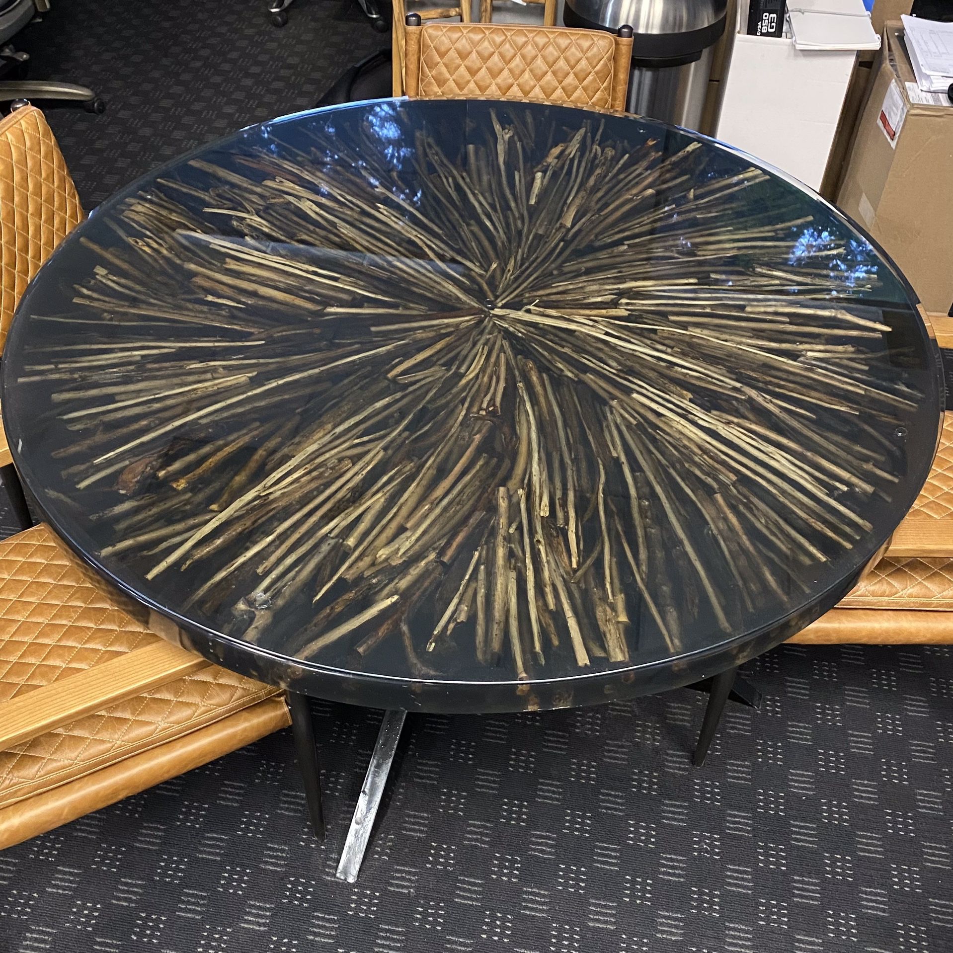 Round Sea Wood Black Resin Dining Table w Glass Top
