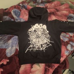 Spider Hoodie Size L
