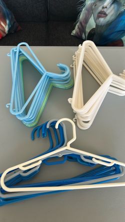 Baby/ kid hangers 42pieces