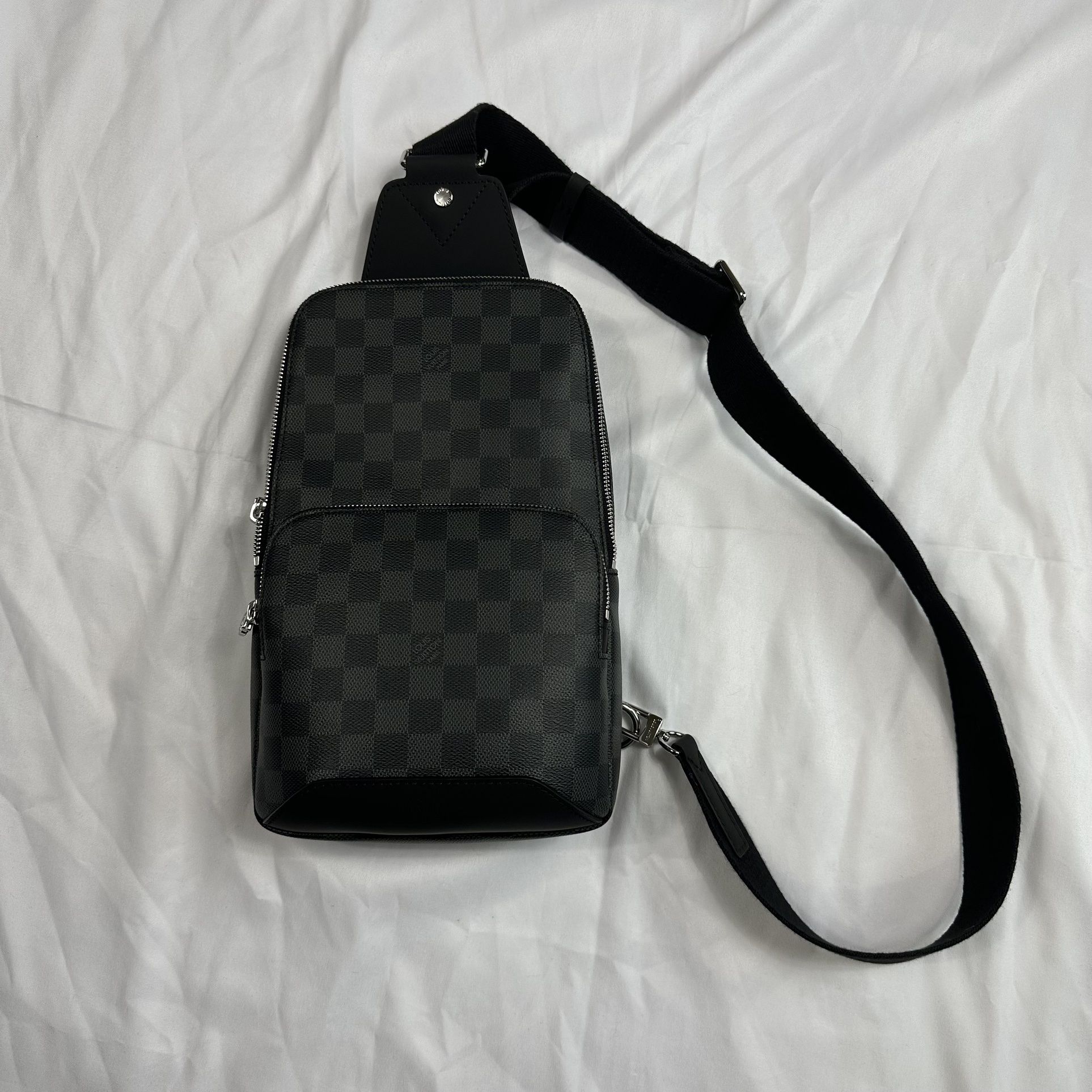 Louis Vuitton Avenue Sling Bag for Sale in Bridgewater, MA - OfferUp