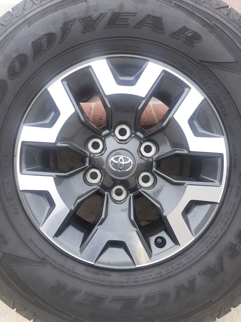 Toyota Tacoma rims and tires