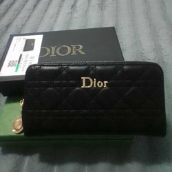 Woman's Wallets