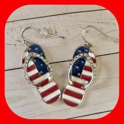 New Absolutely Adorable Patriotic American 🇺🇸 Flag Flip Flop🩴Earrings  4th Of July!