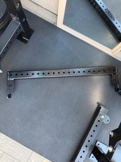 Rouge fitness crossmember
