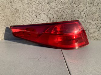 Kia Optima Left Driver Tail Light