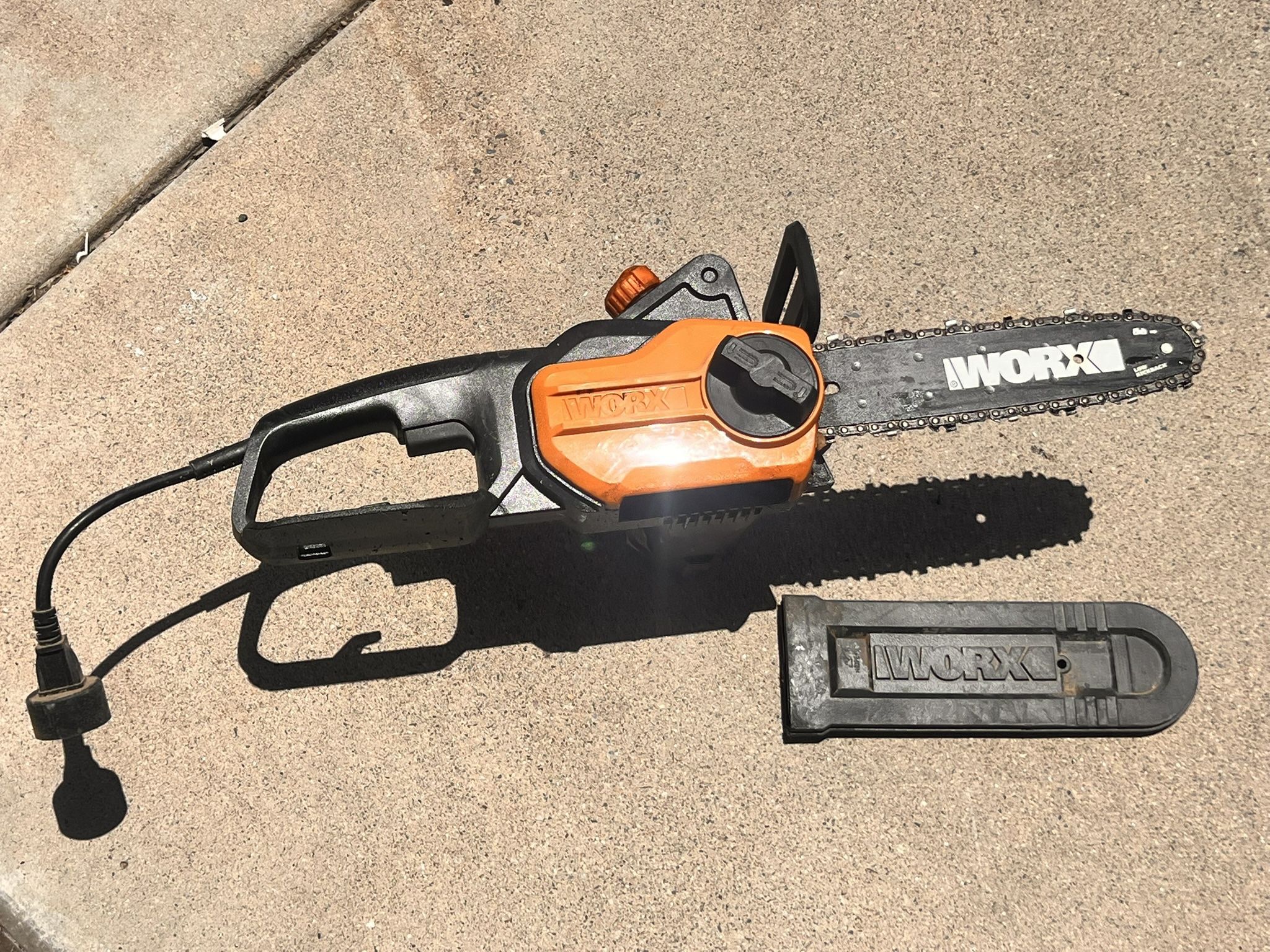 Worx 10" Corded Electric Chain Saw (8 Amp) - WG309