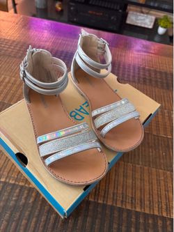 Girls sandals