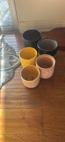 Set of 5 Ceramic Plant Pots