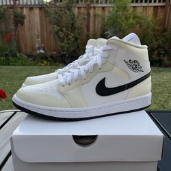 Nike Air Jordan 1 Mid Coconut Milk Black White BQ6472-121 Women's Size 12/ 10.5M
