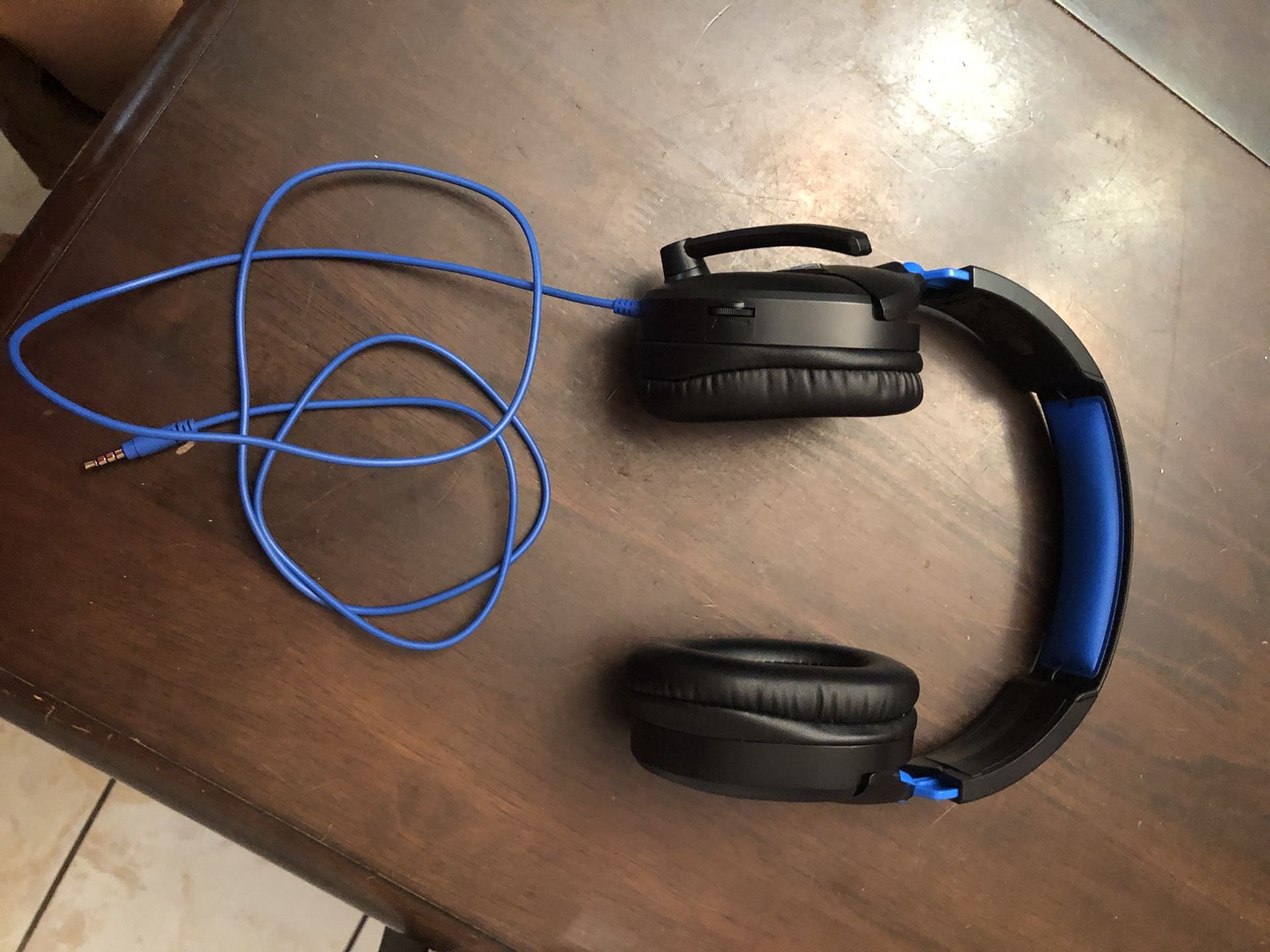 Turtle Beach Headset (New Condition)