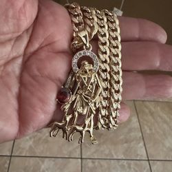 Gold Plated Cuban Chain With Lazaro Pendant