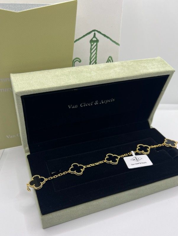 VCA Bracelet W/Box$95