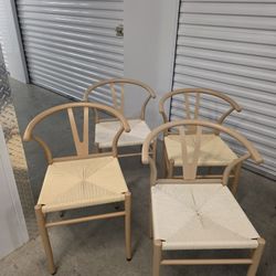 Set Of 4 Wishbone Chairs Oak Color 