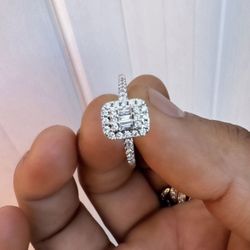 Ladies Diamond Ring 14k 