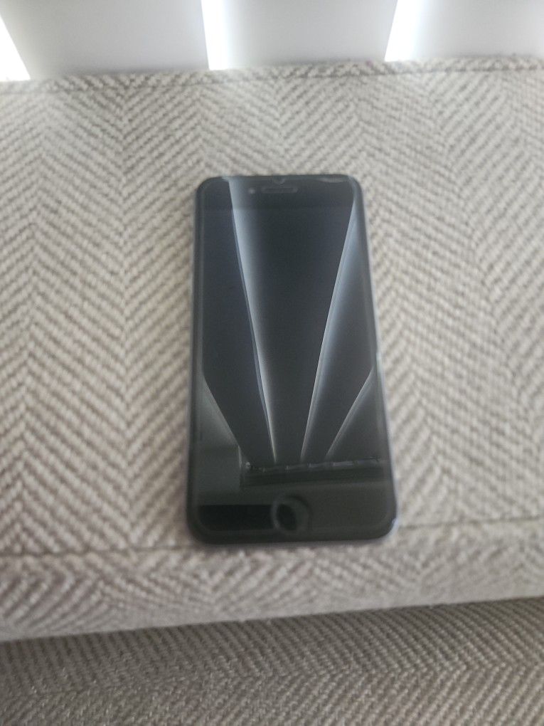 IPhone S