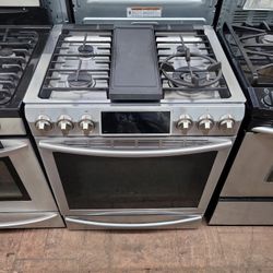 Slide In Gas Stove W/ Griddle 