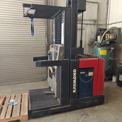 Raymond Electric Stock Picker 