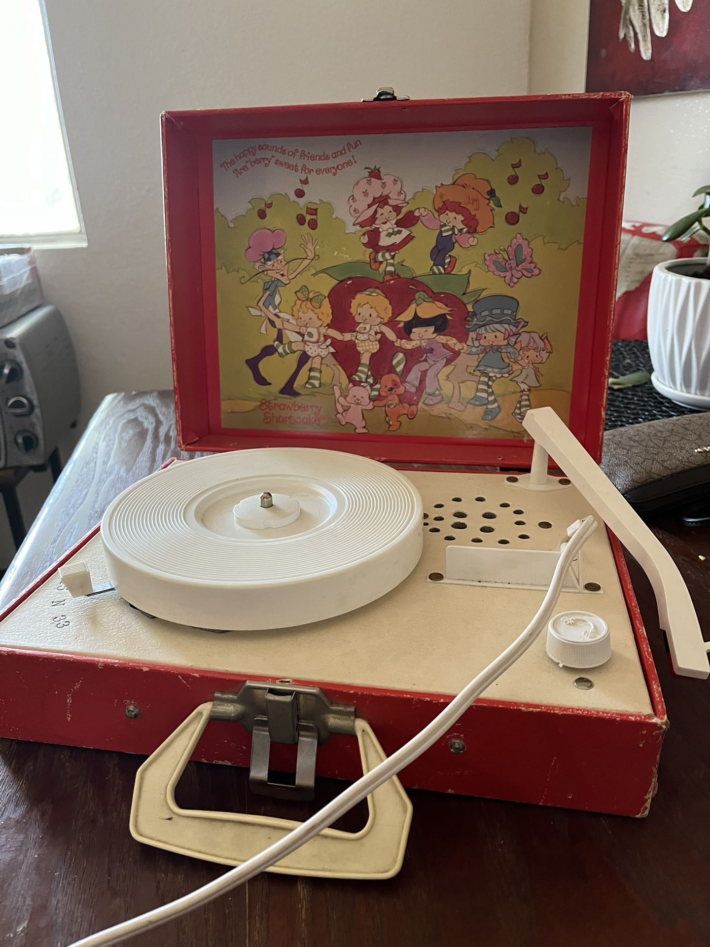Vintage Record Player Strawberry Shortcake