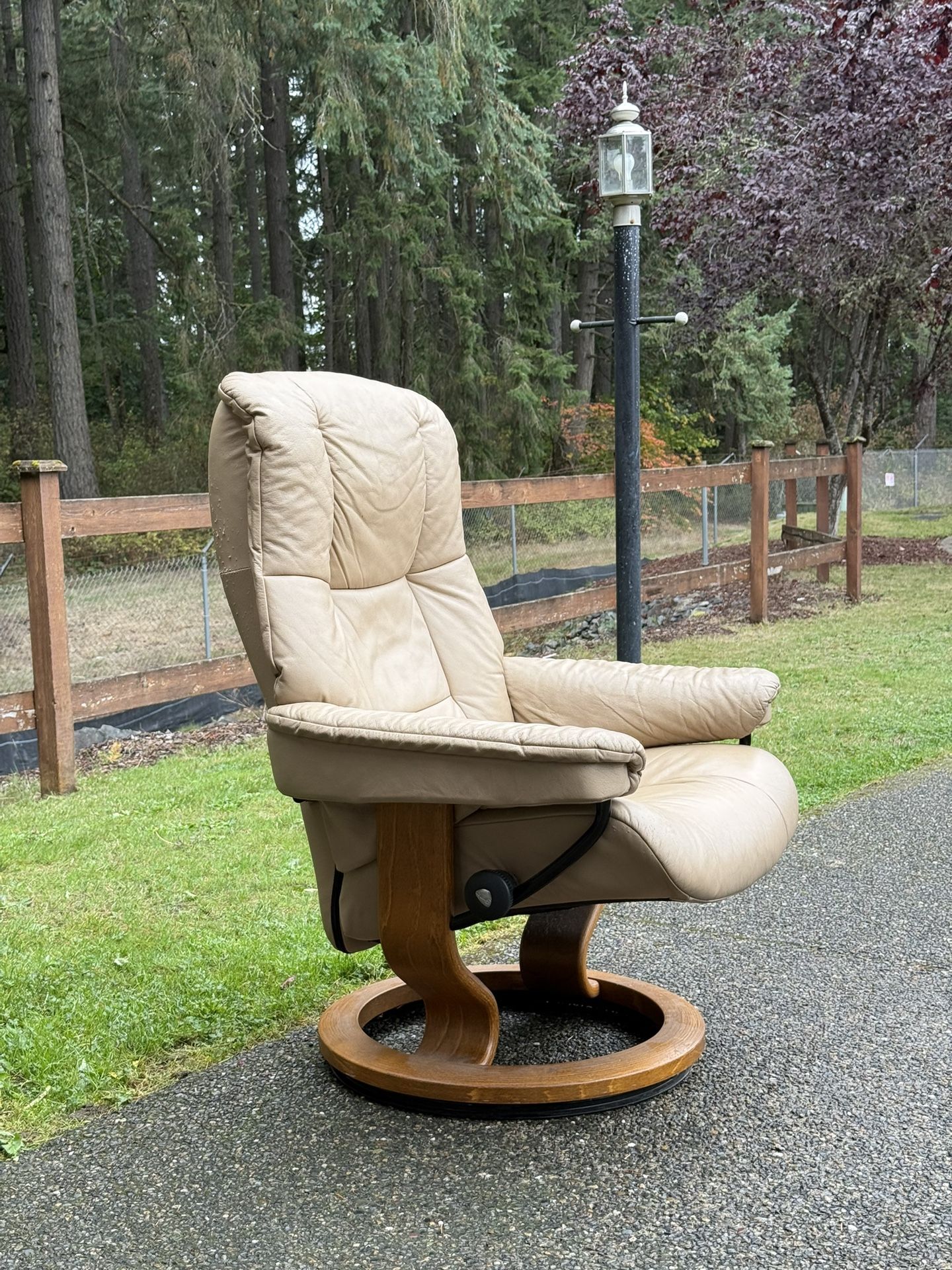 Ekornes Stressless Chair No ottoman