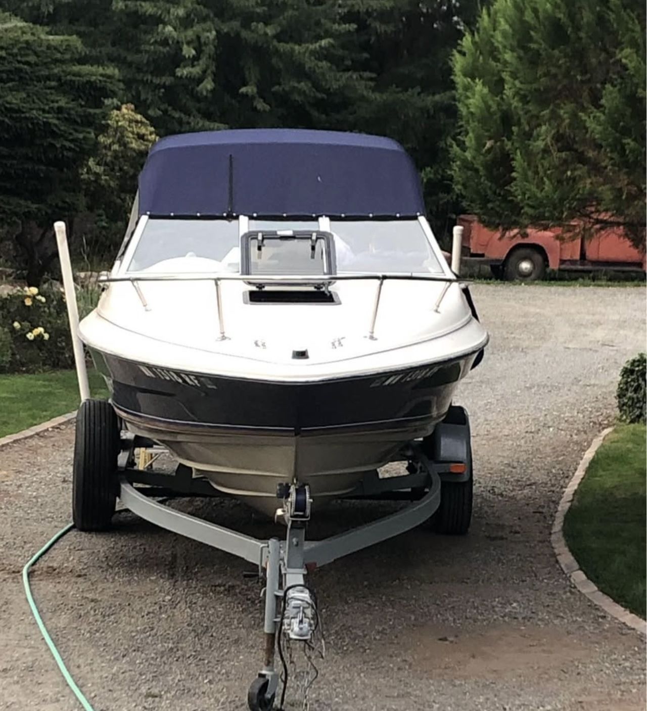 1996 Maxum 19FT cuddy cabin boat