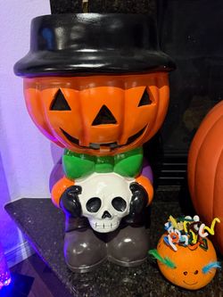 Halloween Jack-O-Lantern Figure Blow Mold Decoration