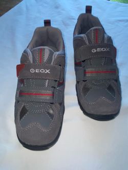 Geox Respira Unisex Kids Hook & Loop Suede Sneakers Gray/Red US 1 EU 32