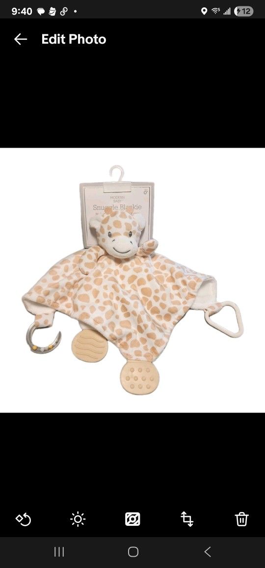 Neutral Baby Snuggle Blankie With Rattle & Teethers