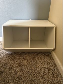 Sorage cabinet target toy storage