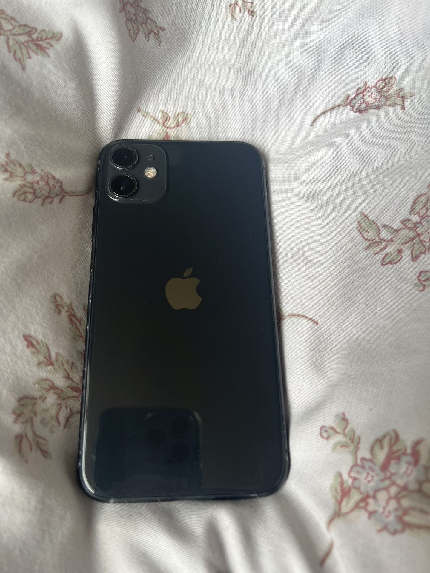 Apple iPhone 11 64 Gb Black Unlocked for Sale in Brooklyn, NY