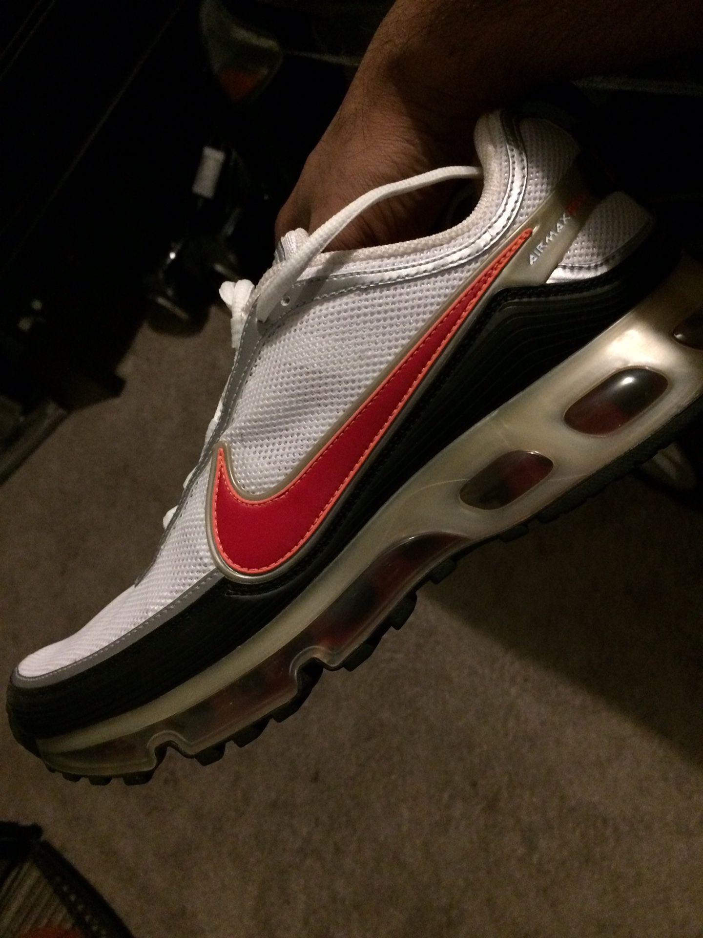 NIKE AIRMAX 360. Size 11.5