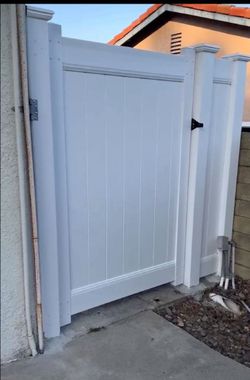 Vinyl Gate Materials