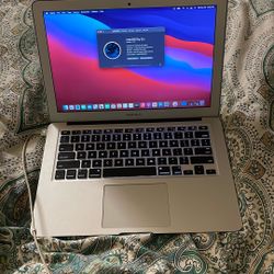 Apple MacBook Air 13 in 2014 Silver/Intel Core i5 1.4 GHz, 251 GB 4 GB Intel HD