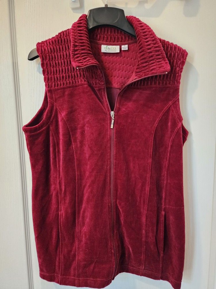 NEW Denim & Co. Women's Quilted Velvet Zip-Front Vest Top Dark Burgundy Size M