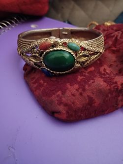 Vintage Desire Hide A Watch