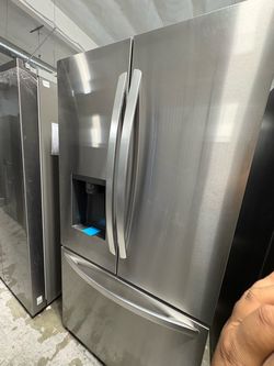 Stainless Steel French Door Refrigerator with Ice Dispenser